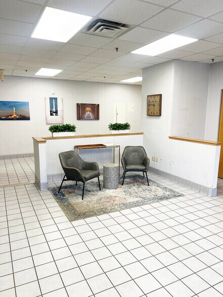 23 Dumaine Ave, Nashua, NH à louer - Photo de l’immeuble – Image 3 sur 22