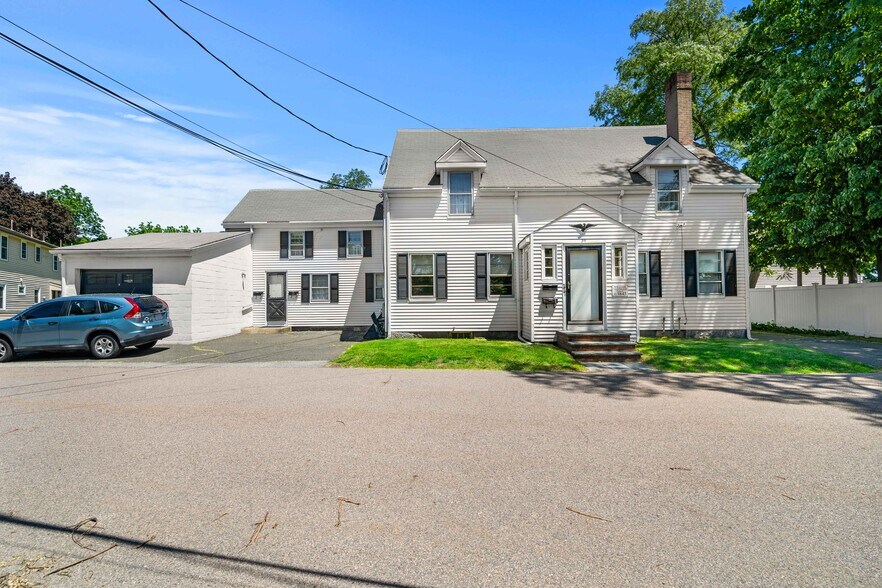 39 Needham Rd, Danvers, MA à vendre - Photo de l’immeuble – Image 2 sur 4