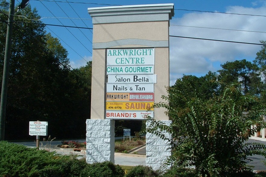 3975 Arkwright Rd, Macon-Bibb, GA à louer - Photo de l’immeuble – Image 2 sur 3