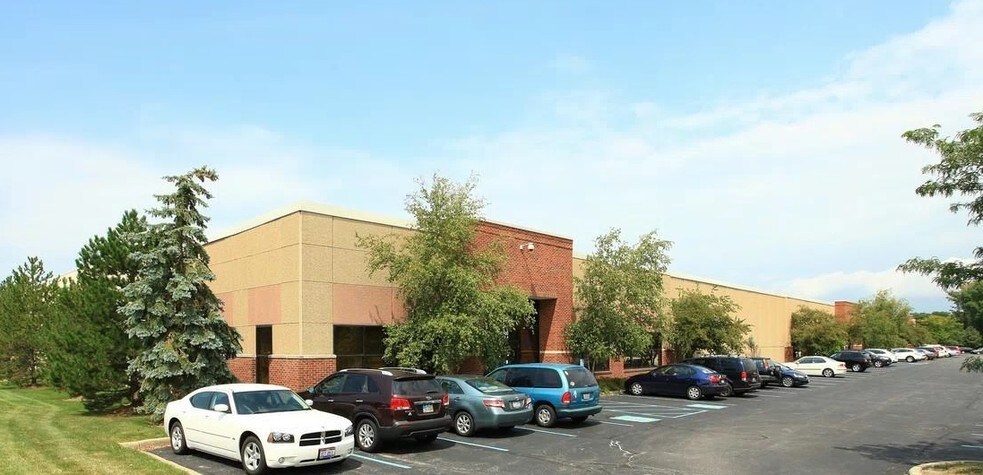 13000 Darice Pky, Strongsville, OH à louer - Photo de l’immeuble – Image 3 sur 14
