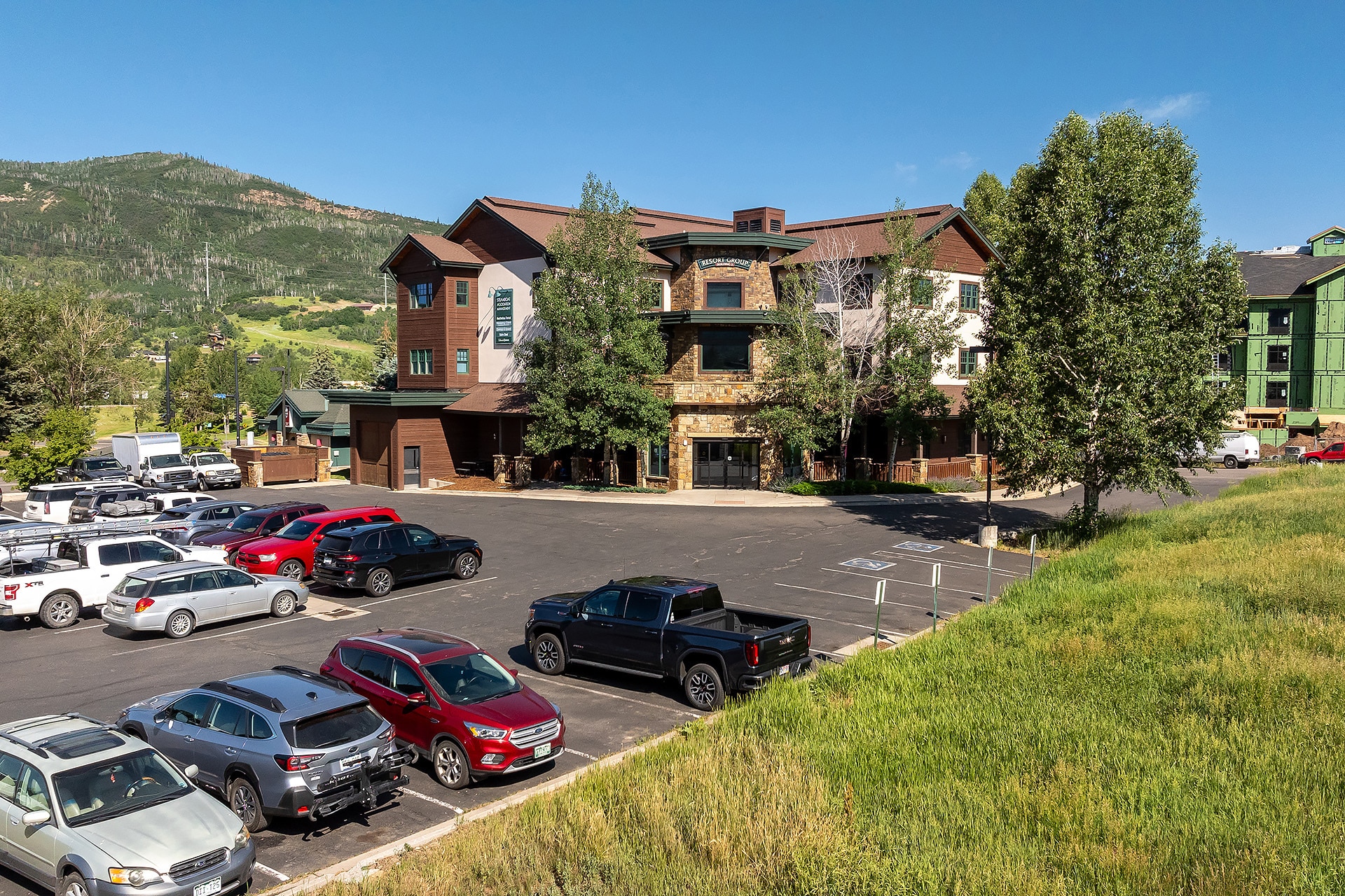 675 Snapdragon Way, Steamboat Springs, CO à louer Photo de l’immeuble– Image 1 sur 33