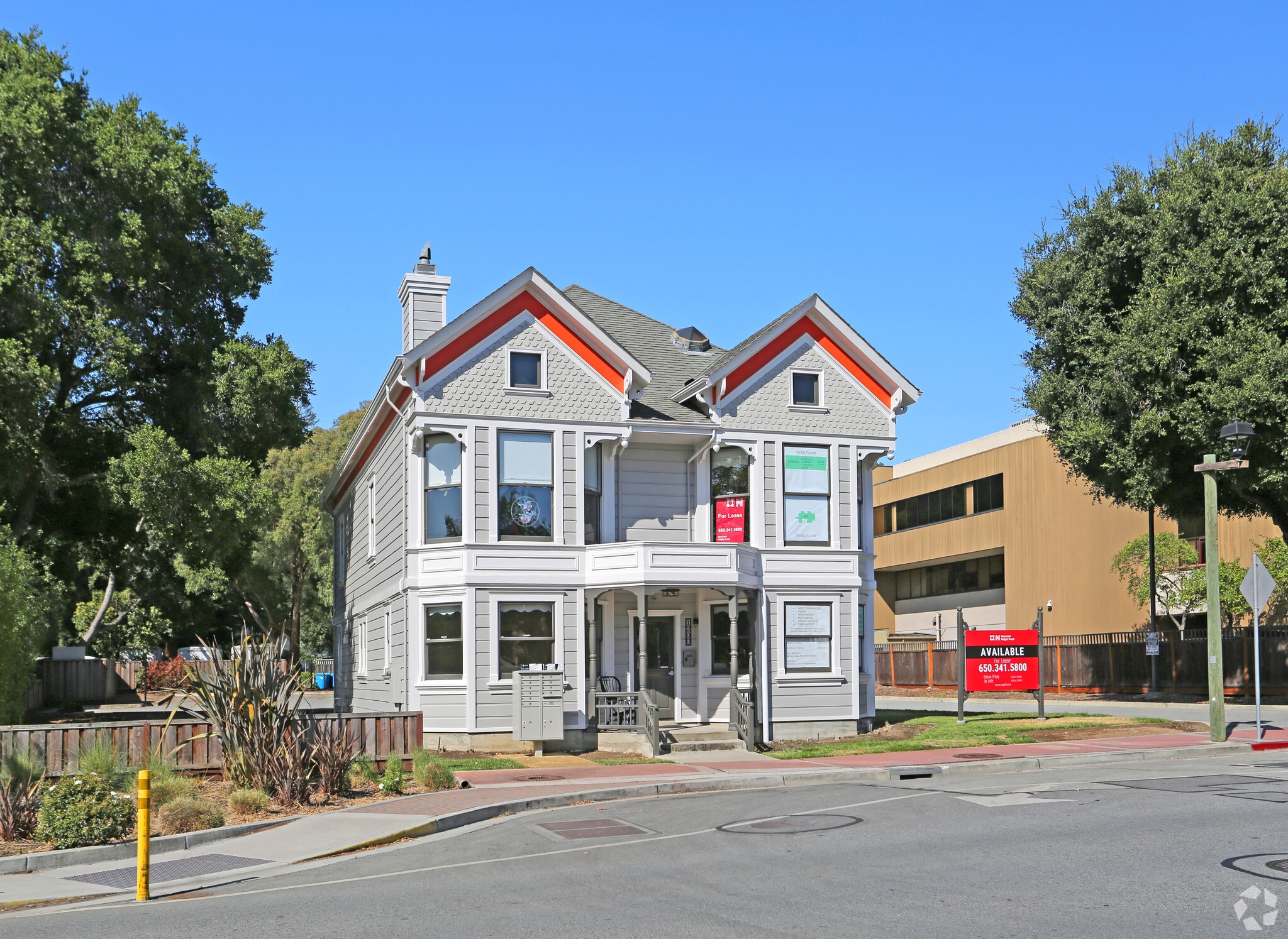 1200 6th Ave, Belmont, CA à louer Photo principale– Image 1 sur 14