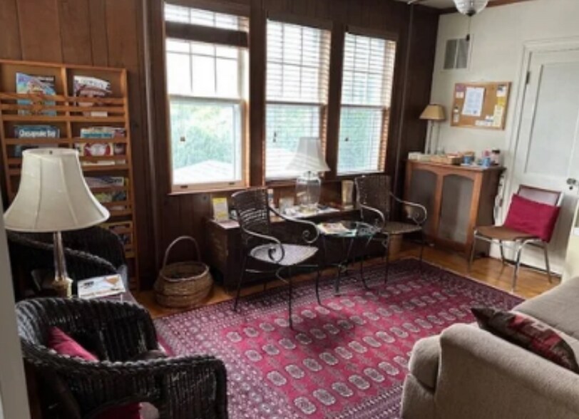 1820 Country Club Rd, Harrisonburg, VA à louer - Photo de l’immeuble – Image 3 sur 4