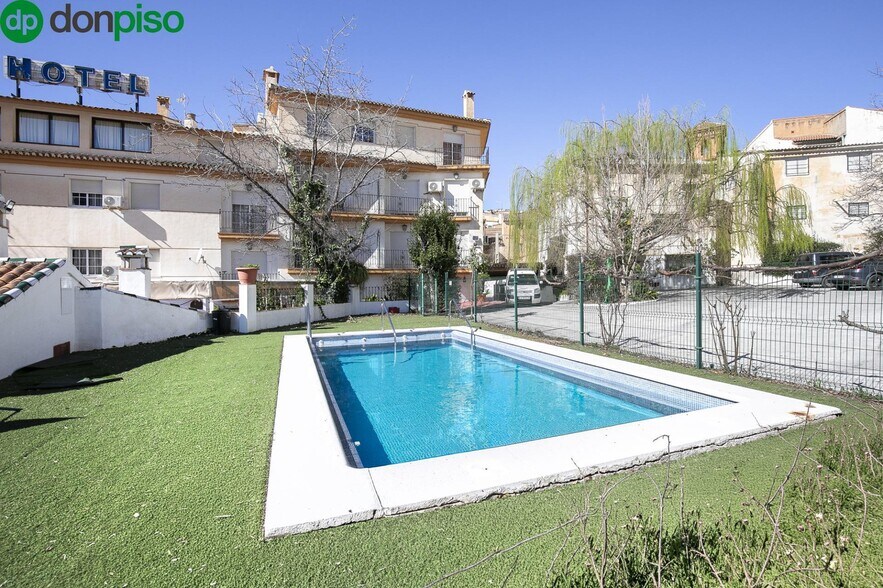 Local commercial dans Güéjar Sierra à vendre - Photo de l’immeuble – Image 3 sur 49