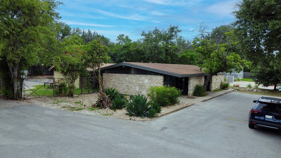 2130 Goodrich Ave, Austin, TX à vendre - Photo de l’immeuble – Image 2 sur 9