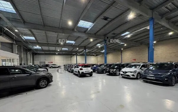 Industriel/Logistique dans Taverny à louer Photo de l’immeuble– Image 1 sur 8