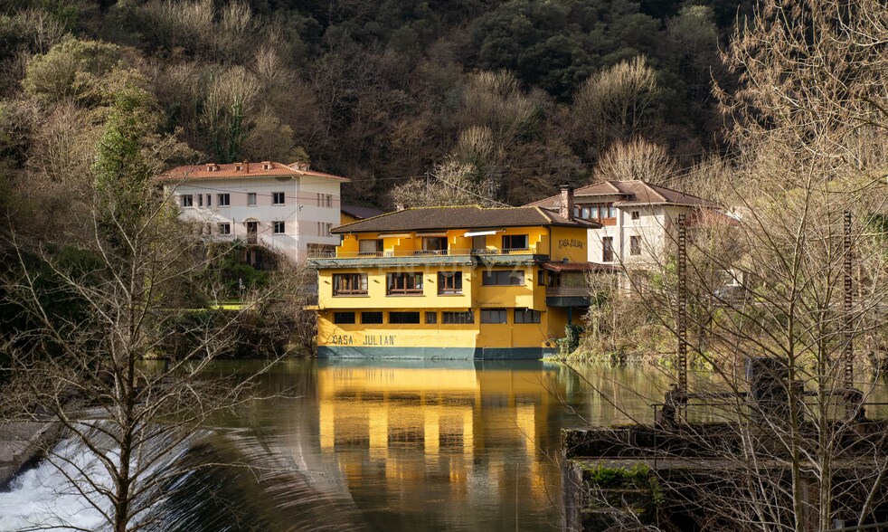Hotel-Restaurante Casa Julián portefeuille de 2 biens à vendre sur LoopNet.fr - Photo de l’immeuble – Image 2 sur 40