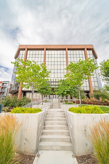 1245 E brickyard Rd, Salt Lake City, UT à louer - Photo de l’immeuble – Image 2 sur 8
