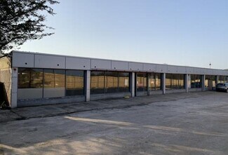 Plus de détails pour Bury Rd, Pulborough - Local commercial à louer