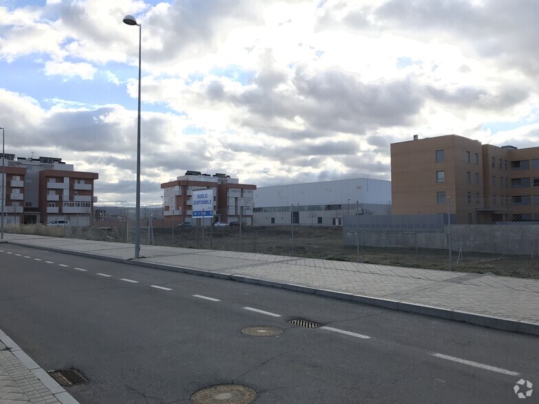 Calle Camino de los Chopos, 24, Ávila, Ávila à vendre - Photo de l’immeuble – Image 2 sur 2