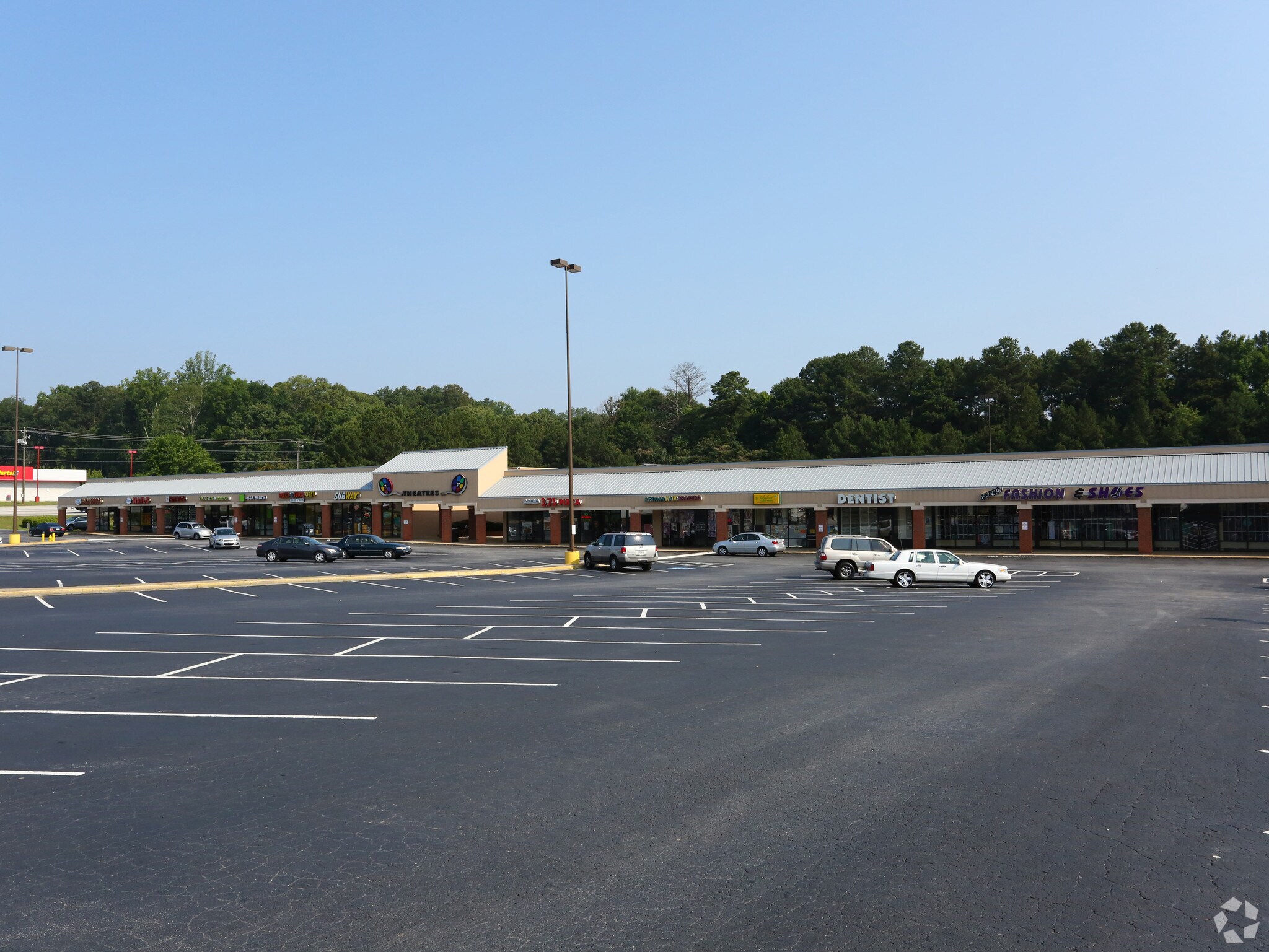 6116-6154 Covington Hwy, Lithonia, GA à louer Photo principale– Image 1 sur 8