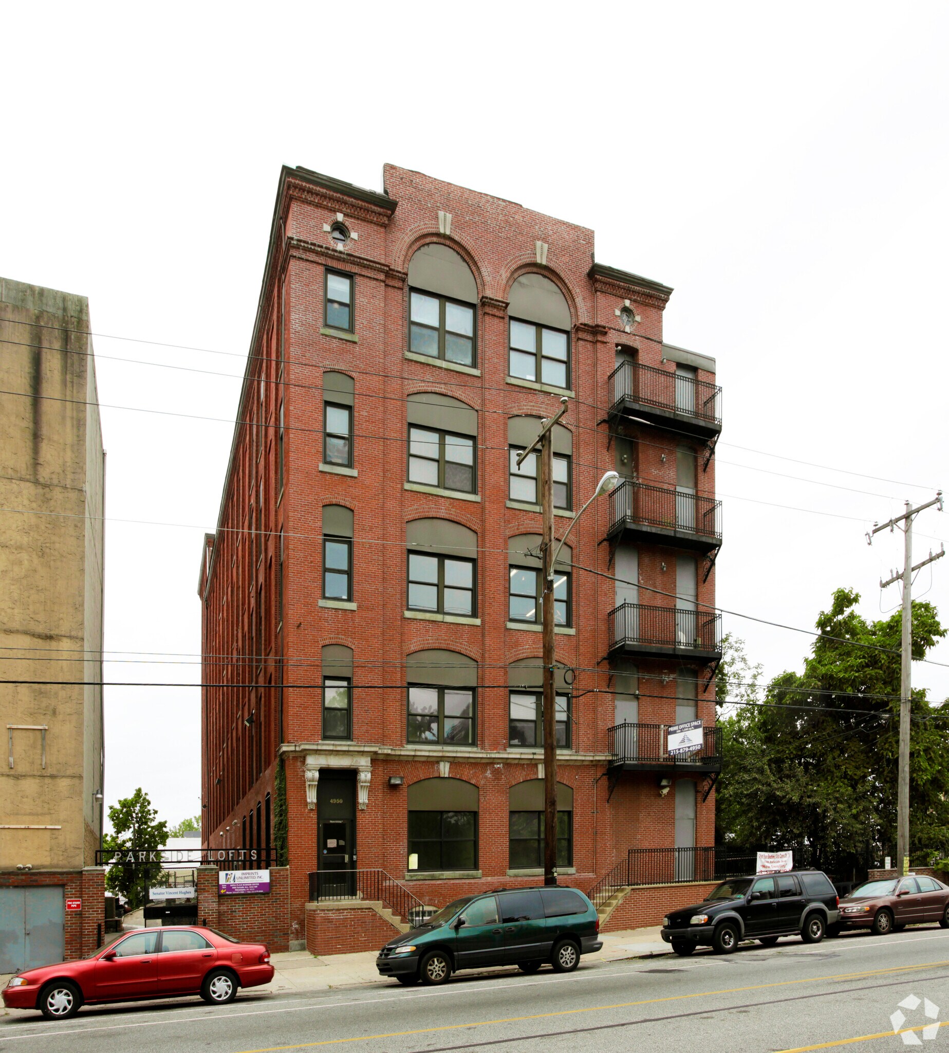 4946-4950 Parkside Ave, Philadelphia, PA à louer Photo principale– Image 1 sur 27