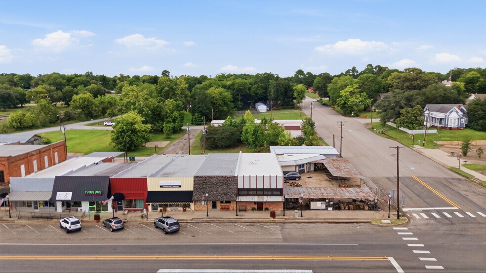 103 W Duval St, Troup, TX à vendre - Photo de l’immeuble – Image 2 sur 31