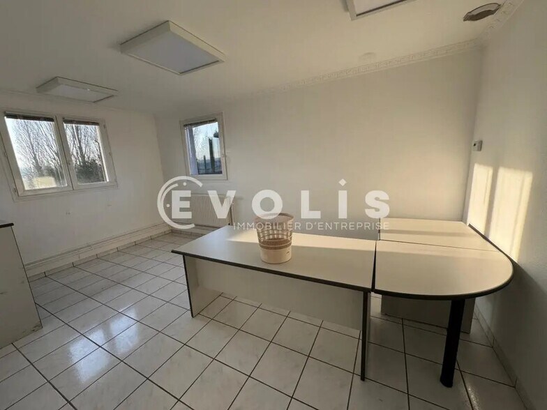 Local d’activités dans Saleux à louer - Photo intérieure – Image 3 sur 4