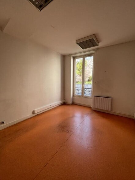 27 Rue De Maubeuge, Paris à louer - Photo intérieure – Image 3 sur 10