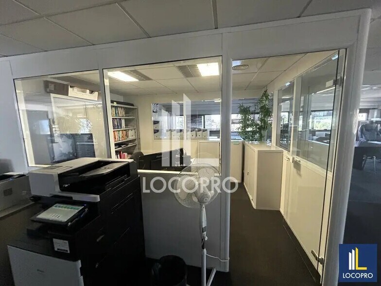 Bureau dans Villeneuve-Loubet à vendre - Photo de l’immeuble – Image 2 sur 10