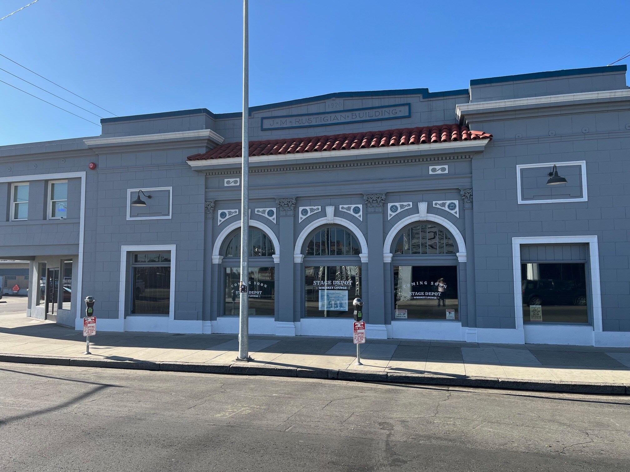 701 Fulton St, Fresno, CA à louer Photo principale– Image 1 sur 7