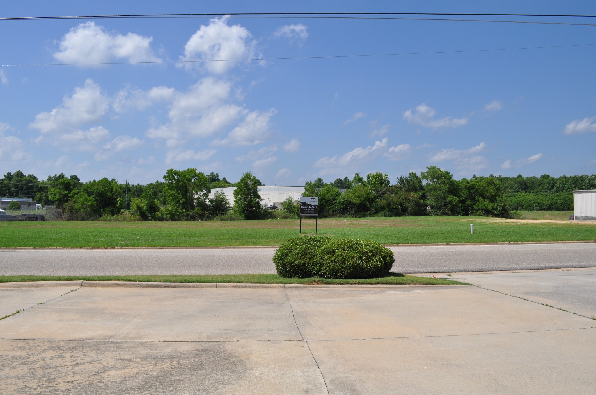 877 Lagoon Commercial Blvd, Montgomery, AL à louer Photo de l’immeuble– Image 1 sur 2