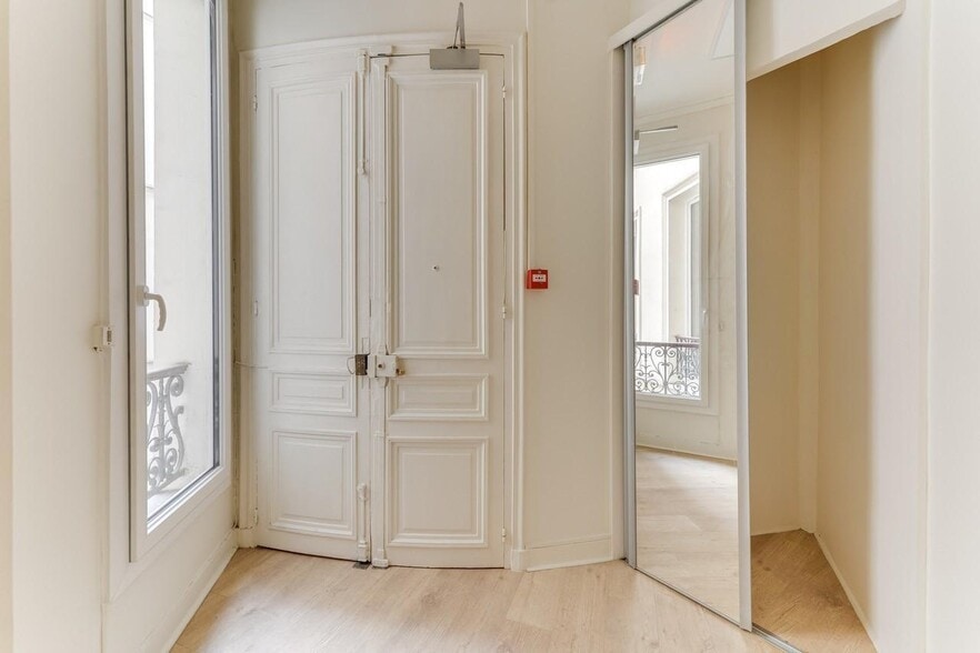 66 Rue La Fayette, Paris à louer - Photo intérieure – Image 3 sur 28