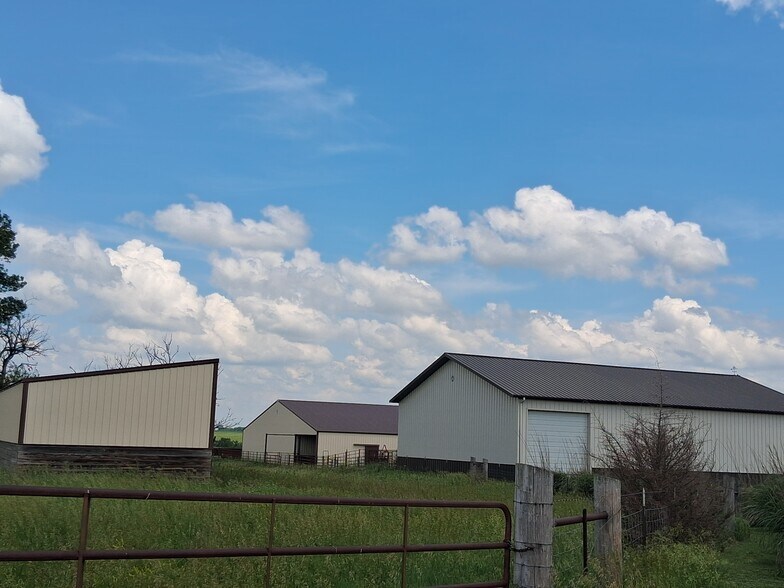 6841 E US Highway 56, Overbrook, KS à vendre - Photo de l’immeuble – Image 3 sur 76