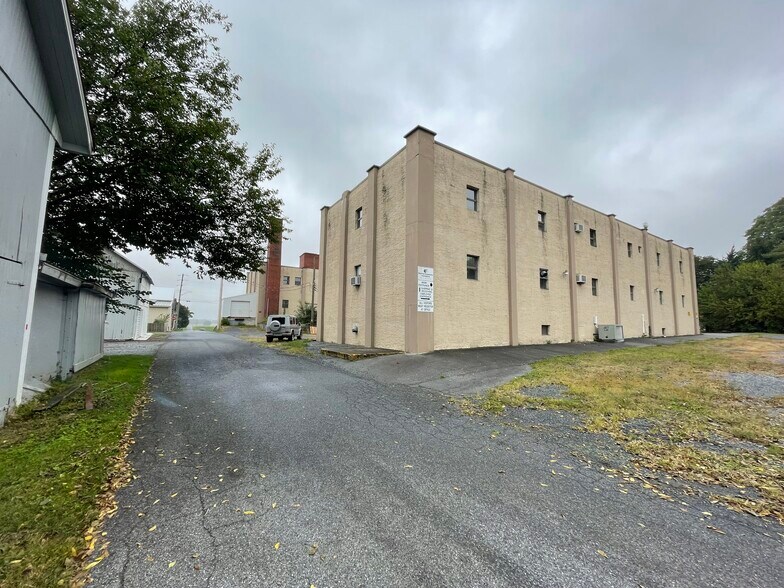 25 Willow st, Richland, PA à vendre - Photo de l’immeuble – Image 1 sur 2