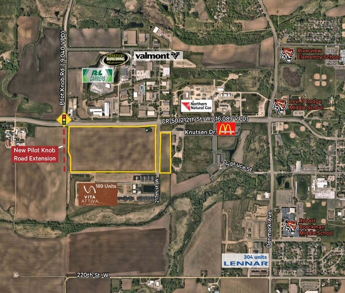 SEQ of CR 50 and Pilot Knob Road St, Farmington, MN à vendre - Aérien – Image 2 sur 3