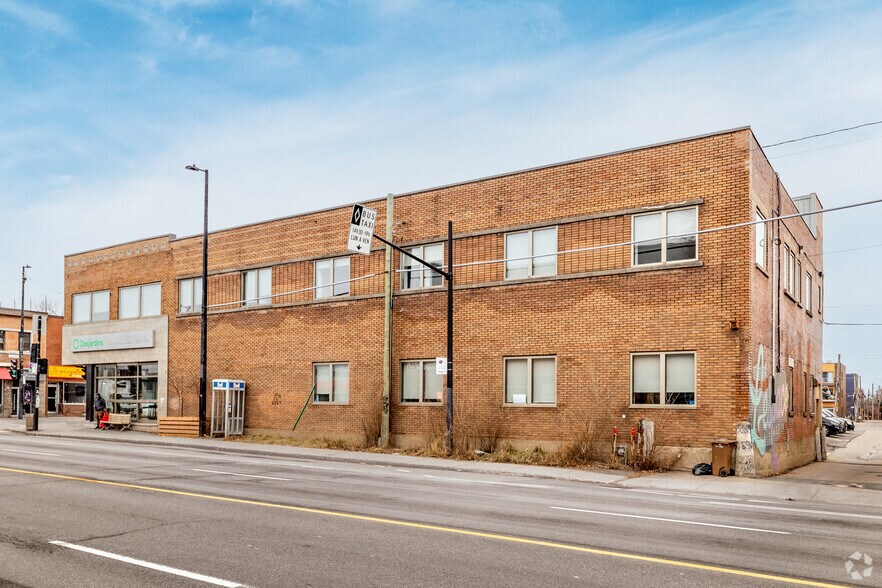3250 Rue Masson, Montréal, QC à vendre - Photo de l’immeuble – Image 3 sur 5