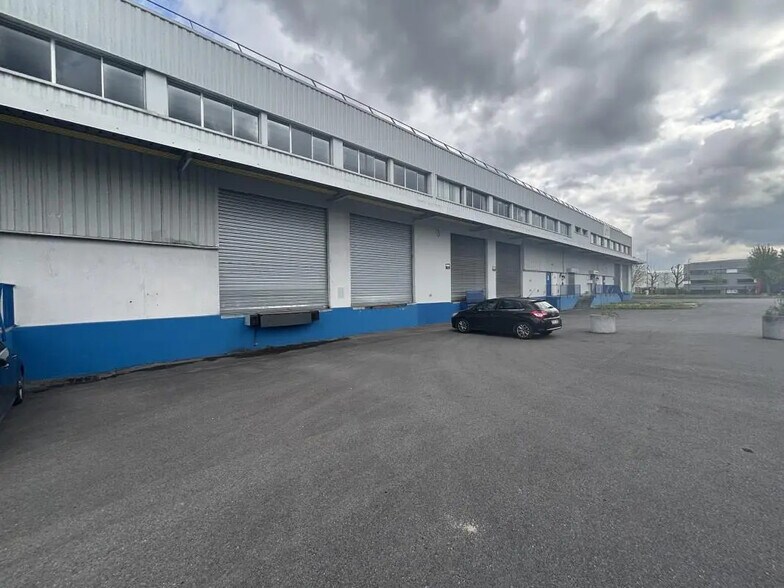 Industriel/Logistique dans Goussainville à louer - Photo de l’immeuble – Image 1 sur 15