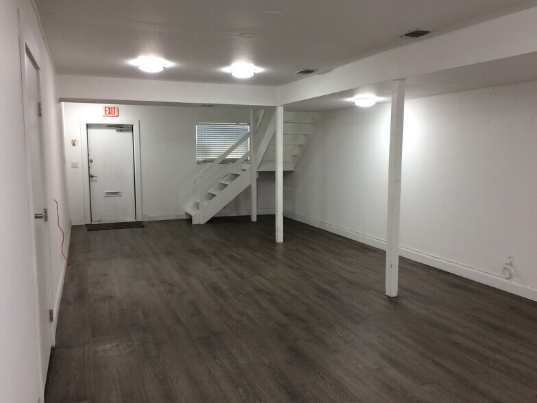 2758 Old Okeechobee Rd, West Palm Beach, FL à louer - Photo intérieure – Image 3 sur 10