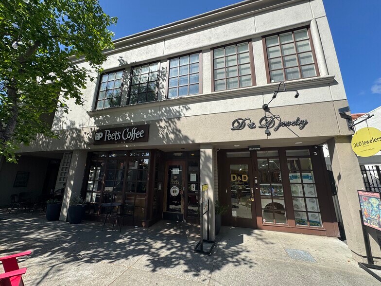 1343 Locust St, Walnut Creek, CA à louer - Photo de l’immeuble – Image 1 sur 9