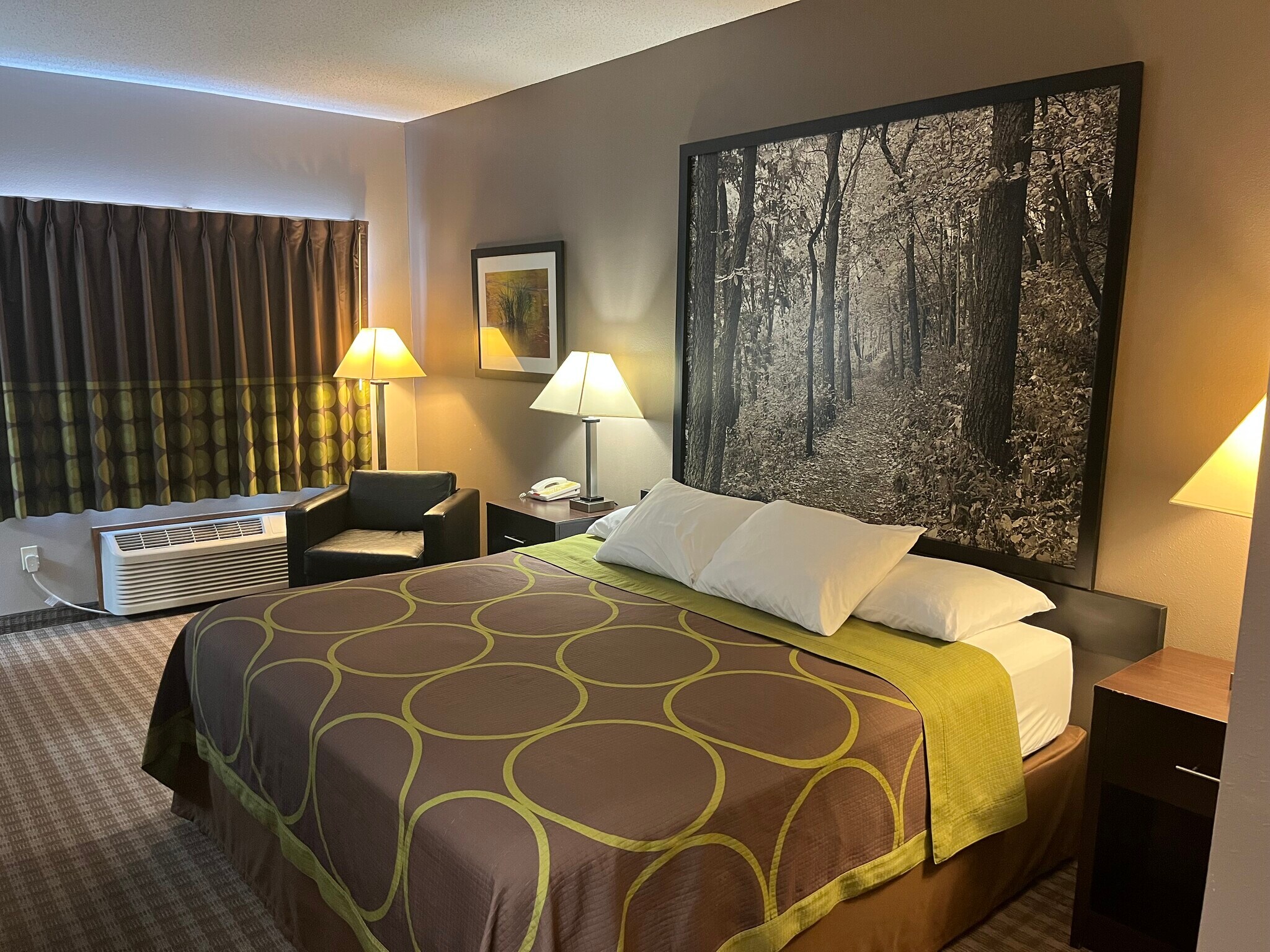 701 Bella Vista Dr, Carroll, IA à vendre Photo principale– Image 1 sur 11