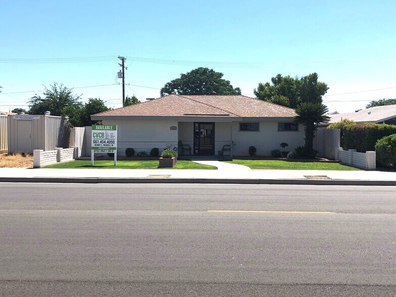 1120 Kensington St, Delano, CA à louer - Photo de l’immeuble – Image 1 sur 9