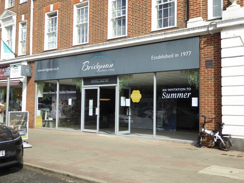 22-24 New Zealand Ave, Walton On Thames à louer - Photo de l’immeuble – Image 1 sur 3