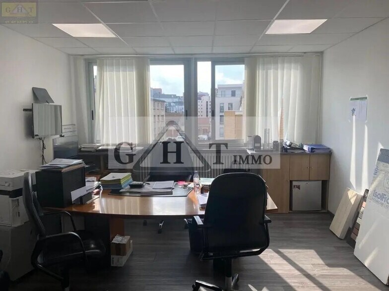 Bureau dans Maisons-Alfort à vendre - Photo de l’immeuble – Image 2 sur 12