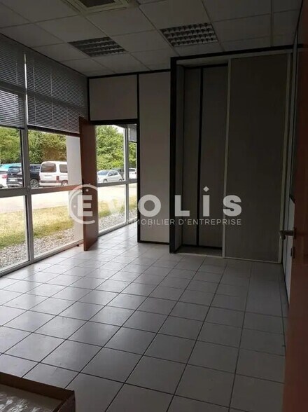 65 Allée Des Combes, Blyes à louer - Photo intérieure – Image 3 sur 22