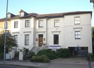 28-30 Claremont Rd, Surbiton à louer Photo de l’immeuble– Image 1 sur 4