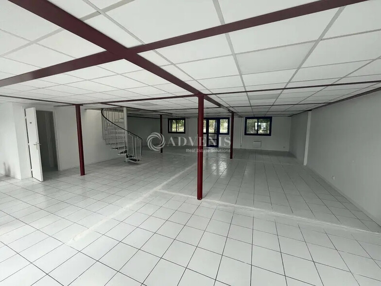 Bureau dans Choisy-le-Roi à louer - Photo intérieure – Image 3 sur 9