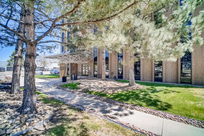 7010 Broadway, Denver, CO à louer - Photo de l’immeuble – Image 2 sur 5
