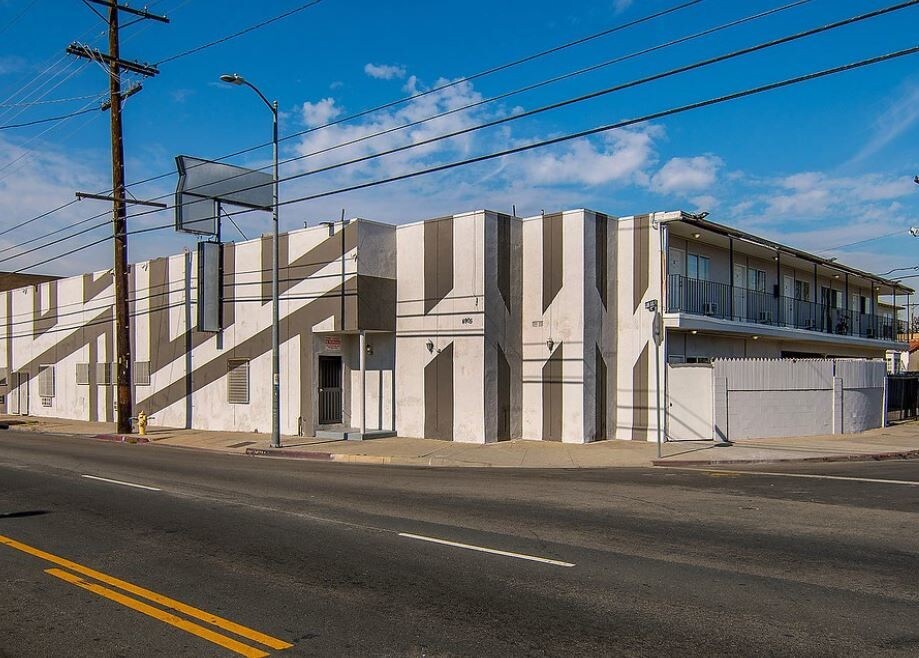 4905 W Adams Blvd, Los Angeles, CA à vendre Photo principale– Image 1 sur 67