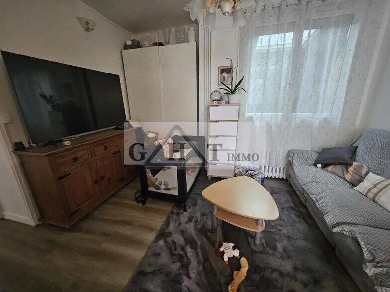 Industriel/Logistique dans Maisons-Alfort à vendre - Photo de l’immeuble – Image 3 sur 15