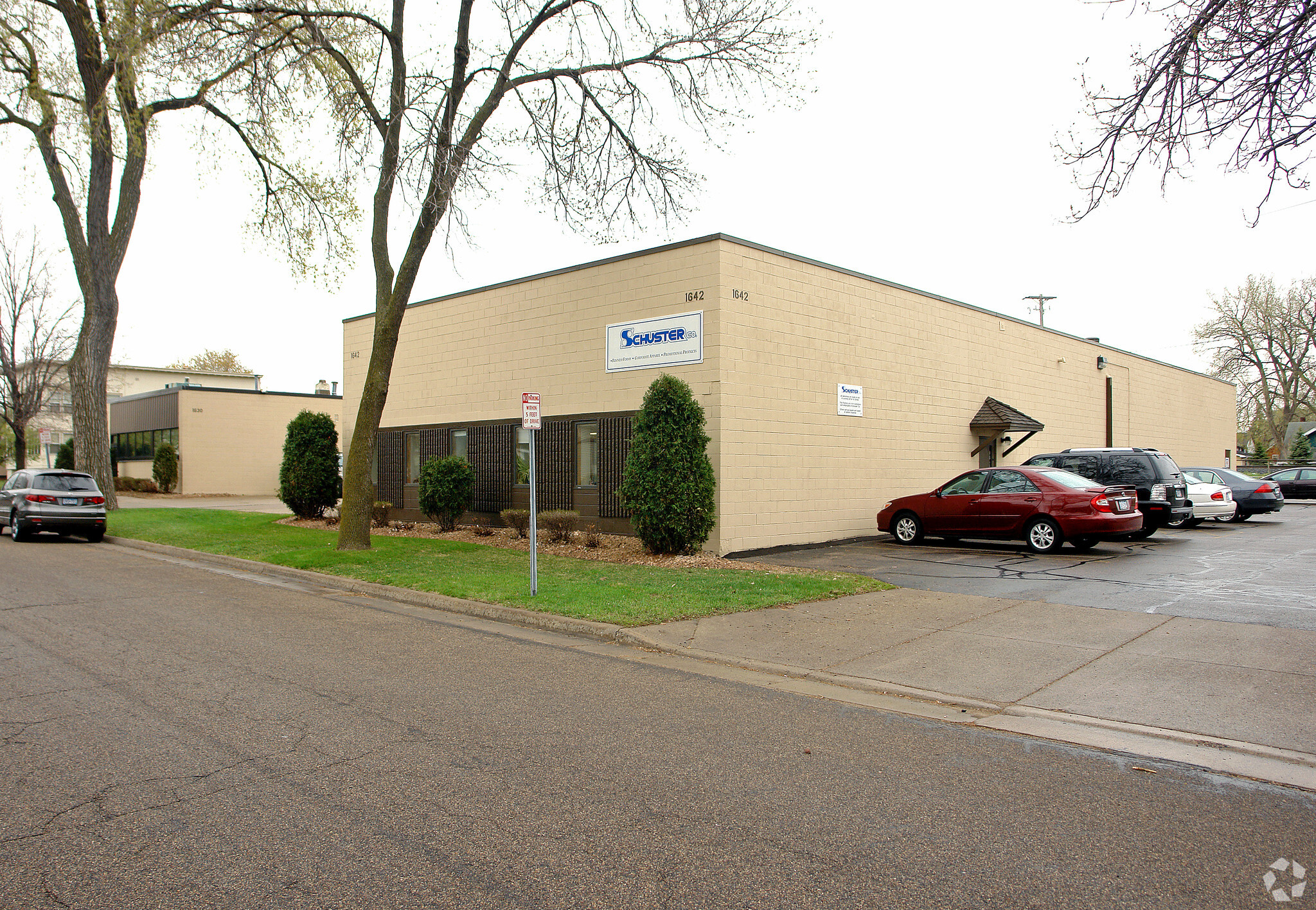 1642 Carroll Ave, Saint Paul, MN à louer Photo principale– Image 1 sur 7