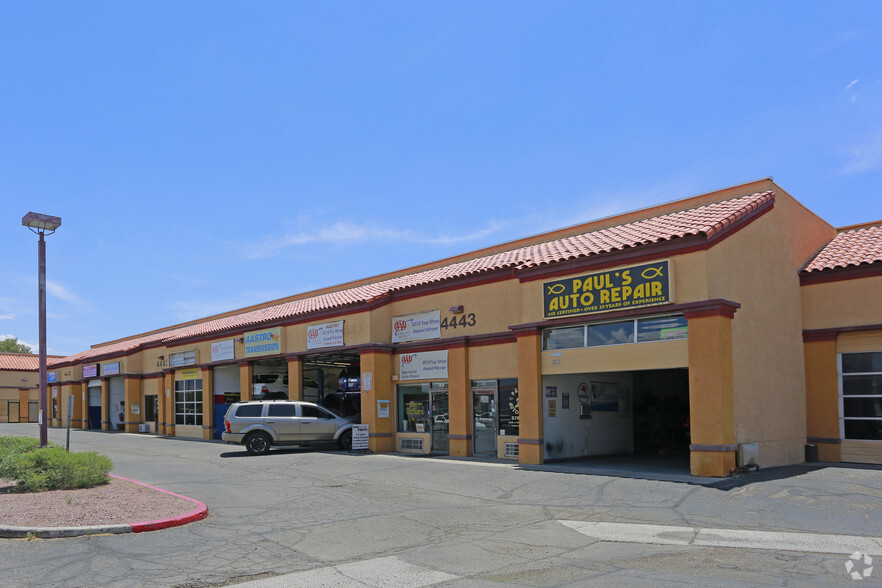 4443 W Ina Rd, Tucson, AZ à louer - Photo principale – Image 1 sur 8