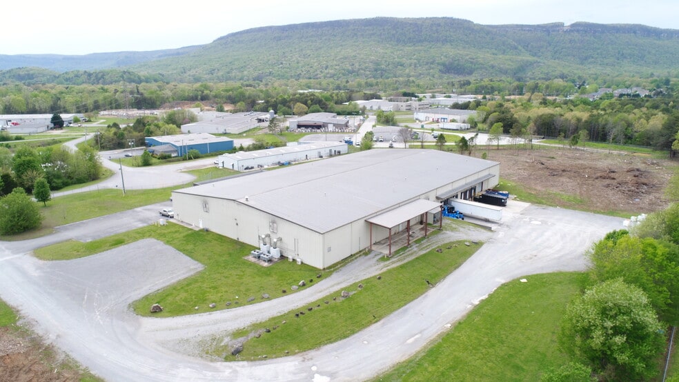 238 Industrial Park Dr, Soddy-Daisy, TN à louer - Photo principale – Image 1 sur 15