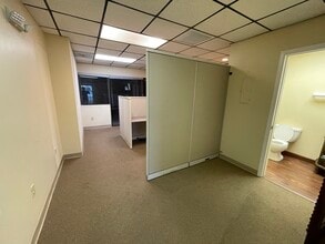3102 W Waters Ave, Tampa, FL à louer Photo intérieure– Image 2 sur 24