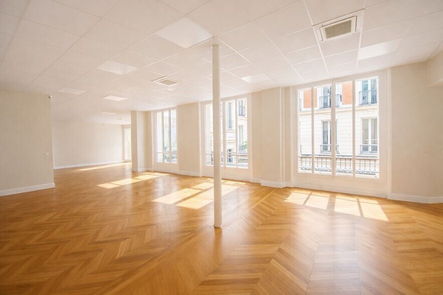5 Rue Du Renard, Paris à louer - Photo de l’immeuble – Image 3 sur 9