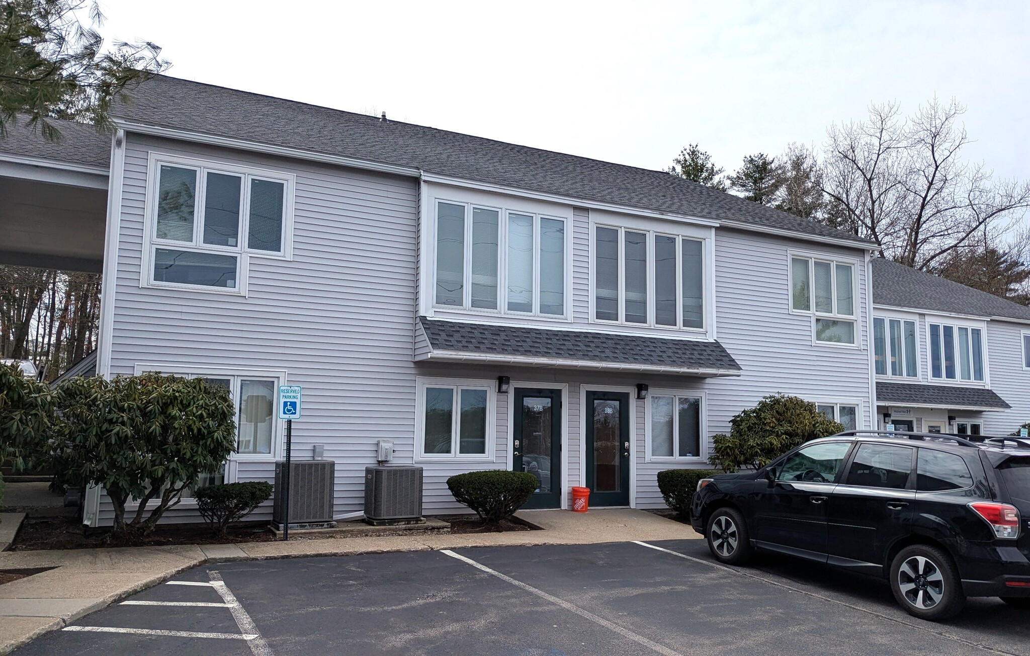 76 Northeastern Blvd, Nashua, NH à louer Photo de l’immeuble– Image 1 sur 5
