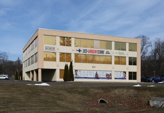 Plus de détails pour 317 Foxon Rd, East Haven, CT - Bureau à louer