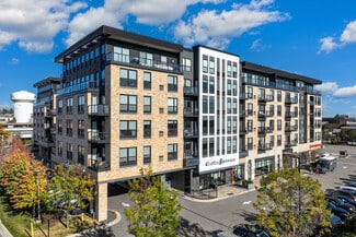 Plus de détails pour 1700 Plymouth Rd, Minnetonka, MN - Local commercial à louer