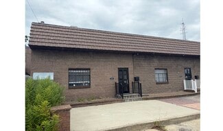 Plus de détails pour 421 Broadway, West Babylon, NY - Industriel/Logistique à louer
