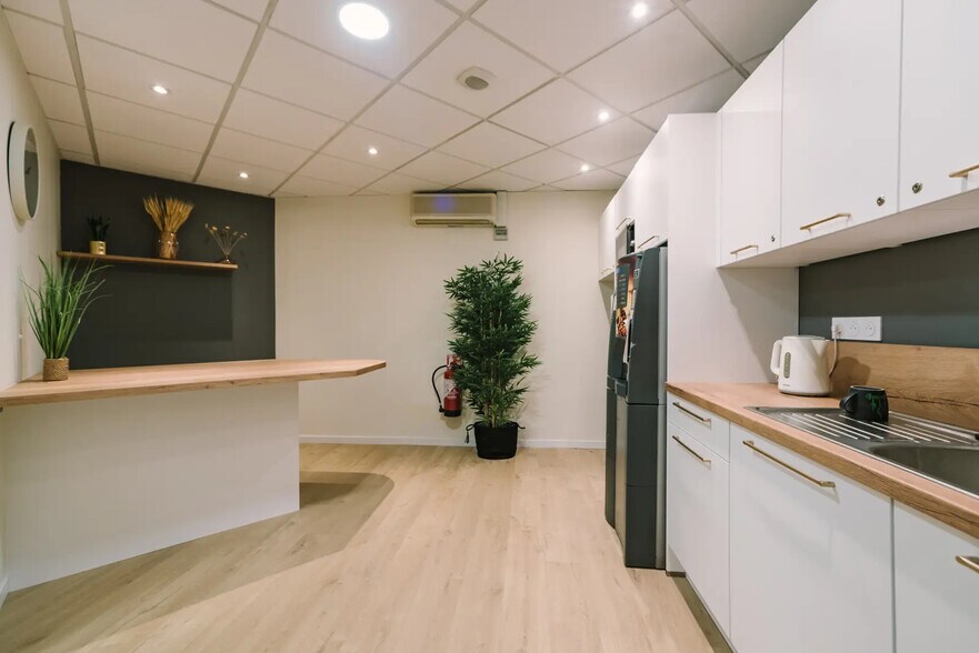 26 Avenue Gustave Eiffel, Mérignac à louer - Photo intérieure – Image 3 sur 5